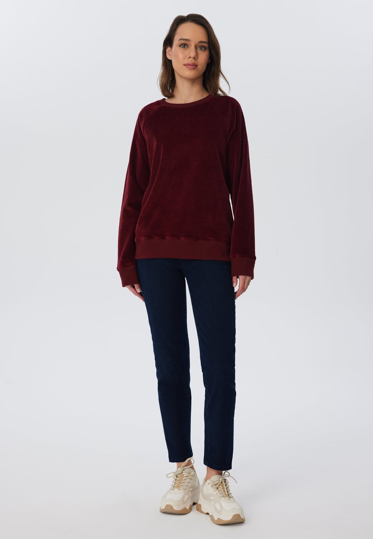 Women's Corduroy Sweatshirt, Bordeaux — Leela Cotton, view 4
