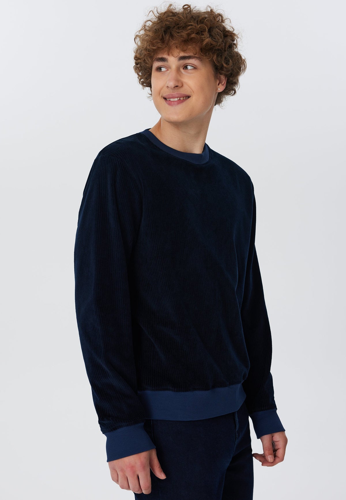 Men's Corduroy Sweatshirt, Midnight Blue — Leela Cotton, view 3