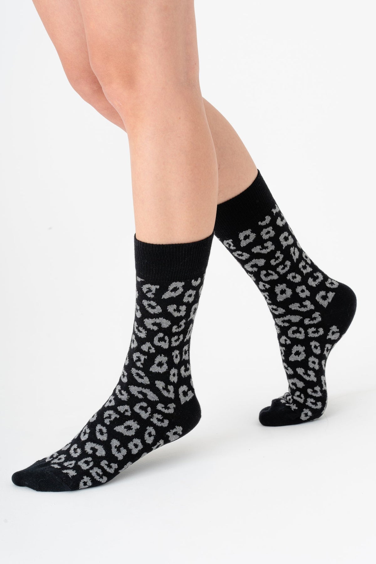 2370, Unisex Leopard Socks / Black/ Grey (6-Pack)