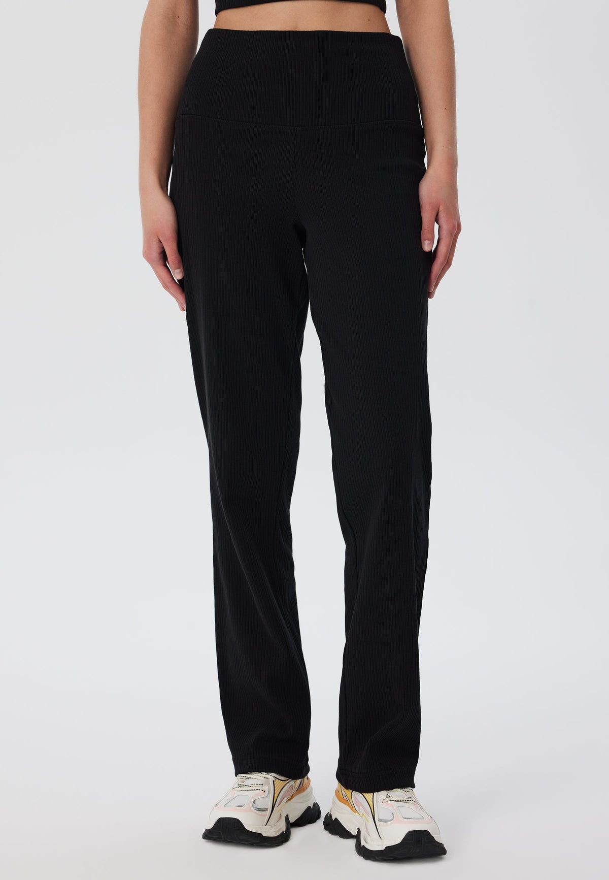 Women's Trousers in Ribbed-Jersey, Black — Leela Cotton