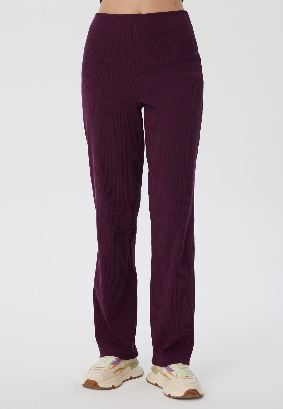 Women's Trousers in Ribbed-Jersey, Aubergine — Leela Cotton, view 5