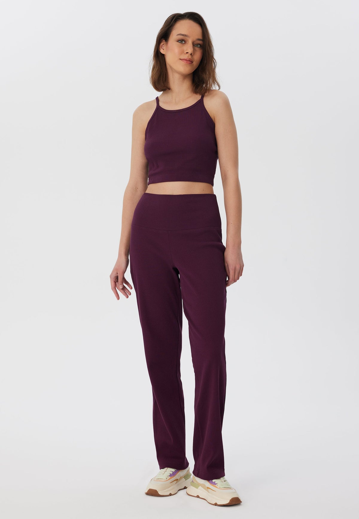 Women's Trousers in Ribbed-Jersey, Aubergine — Leela Cotton, view 3