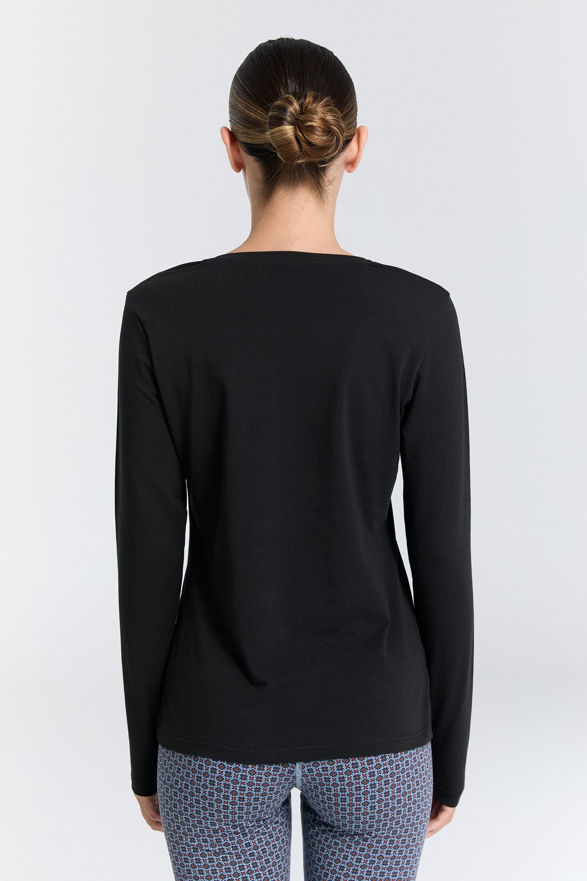 Women's V Neck Long Sleeve Top, Black — Leela Cotton, view 5