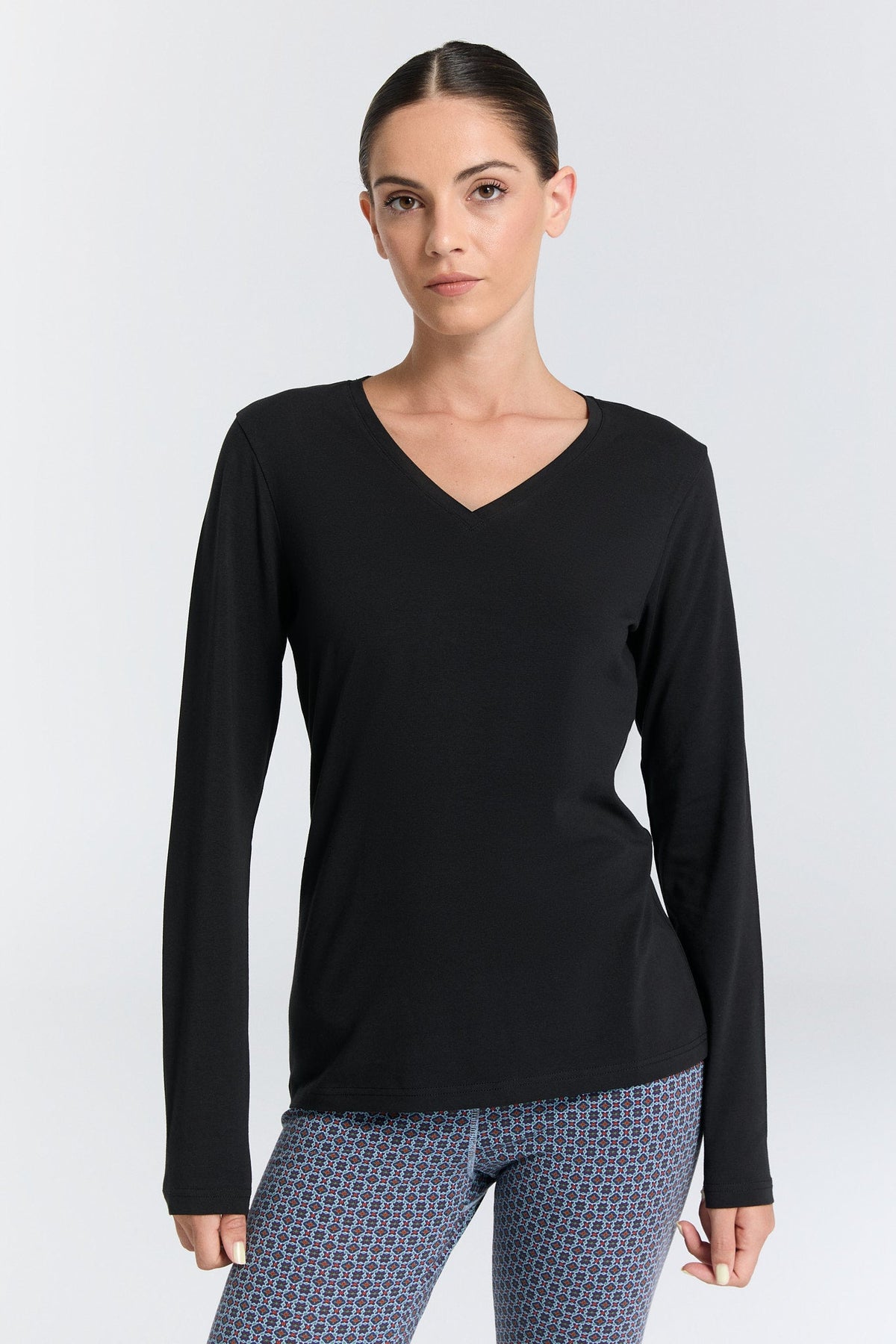 Women's V Neck Long Sleeve Top, Black — Leela Cotton, view 2