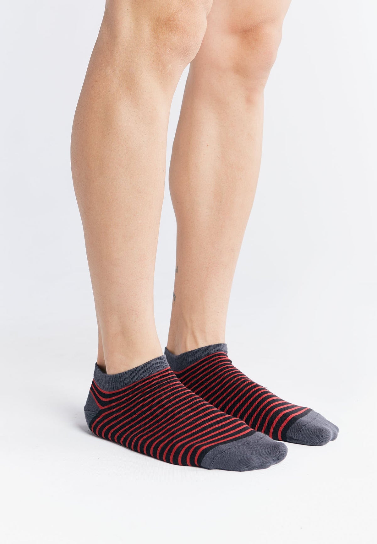 Unisex Trainer Socks, Cherry Red / Black Striped (6-Pack) — Albero Natur, view 3