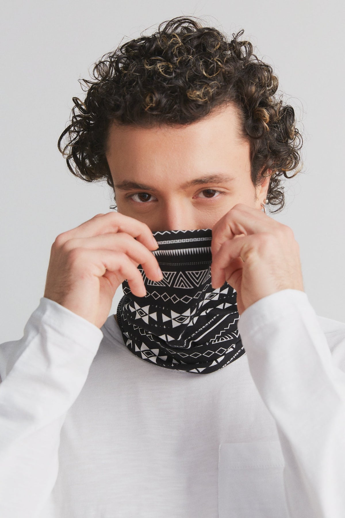 Unisex Snood, Black-White — Leela Cotton, view 3