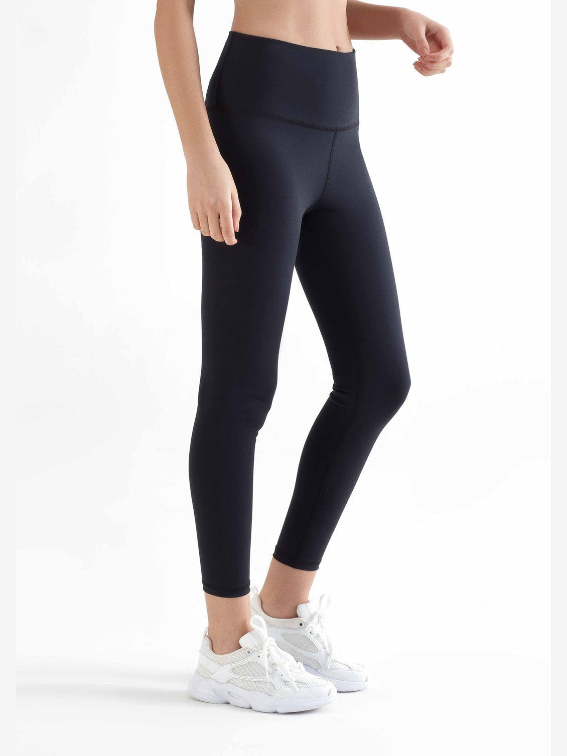 Women's 7 / 8 Leggings Recycled, Black — True North, view 2