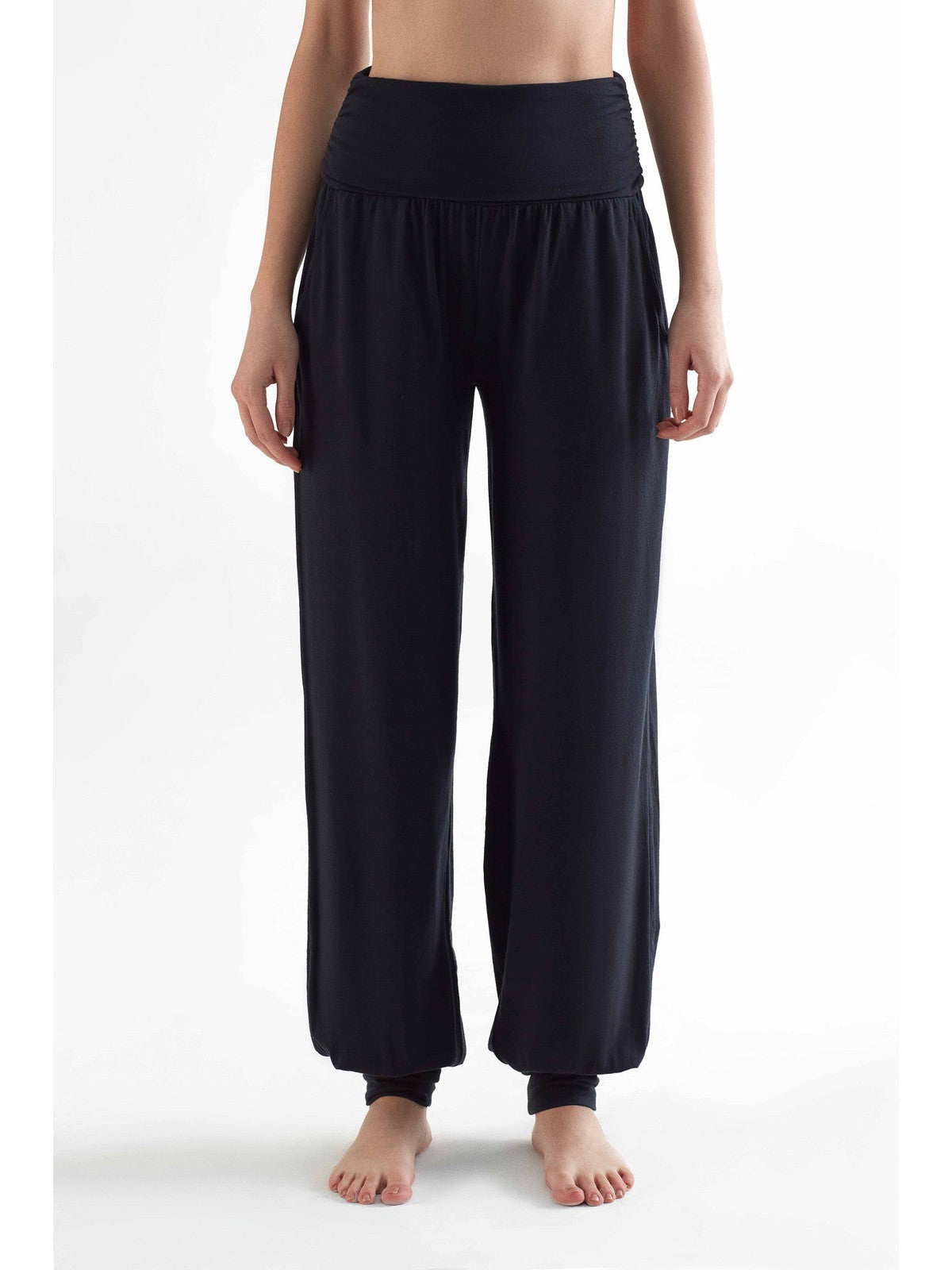 TENCEL™ Women's Yoga Trousers, Black — True North