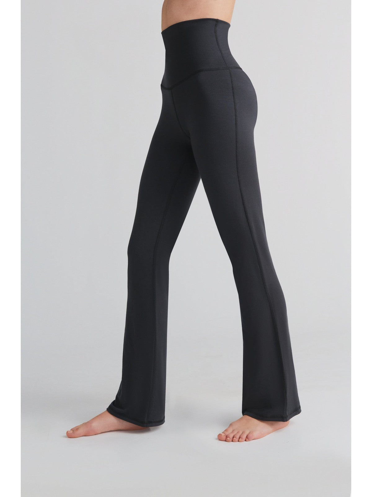 TENCEL™ Women's Relax Trousers, Black — True North, view 2